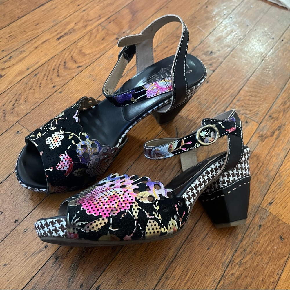 L’artiste Spring Step Black Heels with Velcro Ankle Strap EU 40 US 9